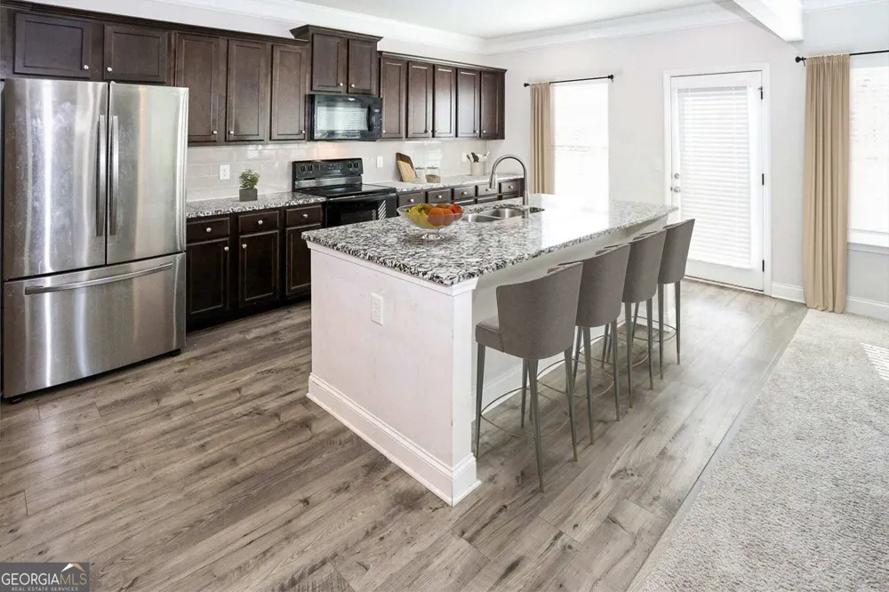 154 Laurel Cove DR Hoschton, GA 30548
