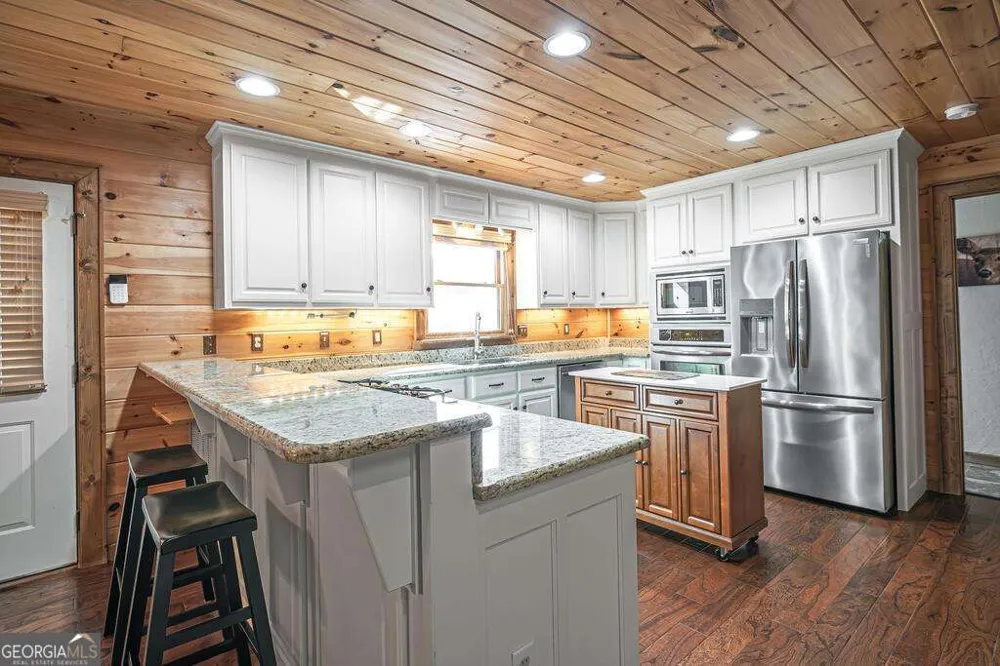 72 Gibbs TRL Mineral Bluff, GA 30559