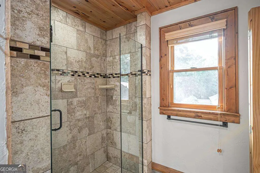72 Gibbs TRL Mineral Bluff, GA 30559
