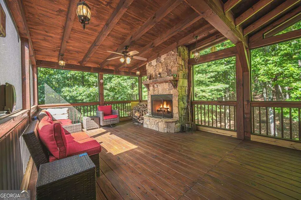 72 Gibbs TRL Mineral Bluff, GA 30559