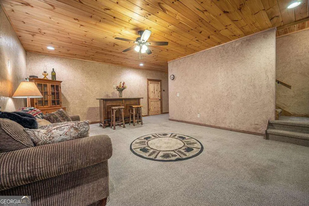 72 Gibbs TRL Mineral Bluff, GA 30559
