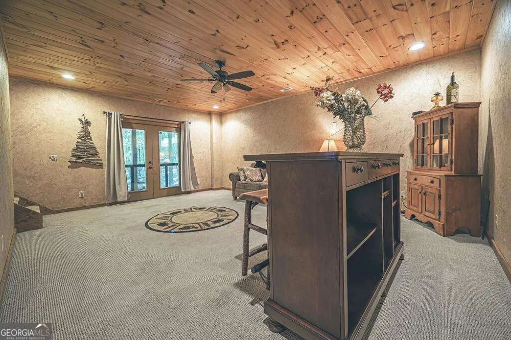 72 Gibbs TRL Mineral Bluff, GA 30559