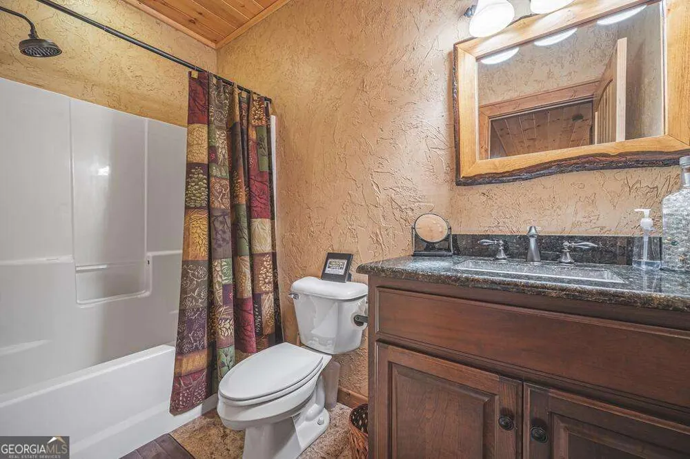 72 Gibbs TRL Mineral Bluff, GA 30559