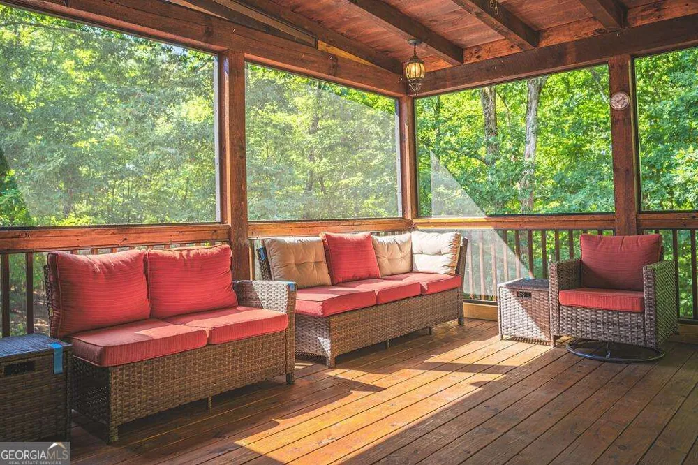 72 Gibbs TRL Mineral Bluff, GA 30559