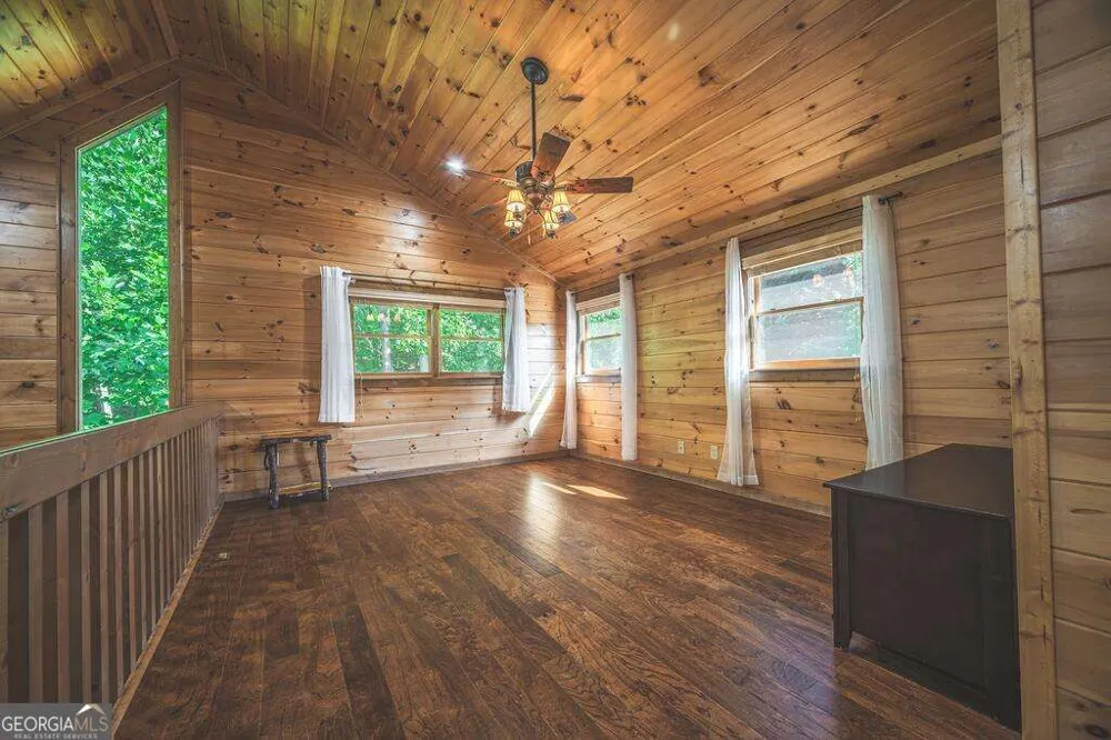 72 Gibbs TRL Mineral Bluff, GA 30559