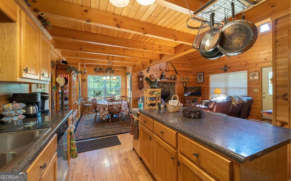 139 Gladys LN Young Harris, GA 30582