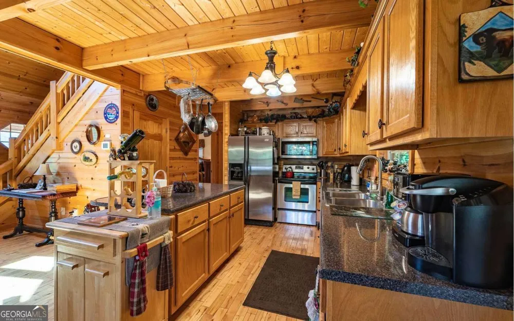 139 Gladys LN Young Harris, GA 30582