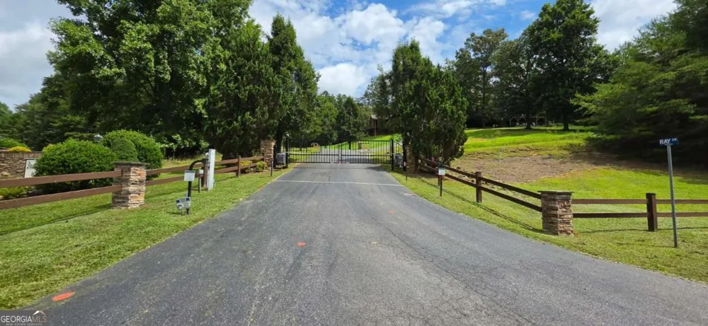 139 Gladys LN Young Harris, GA 30582