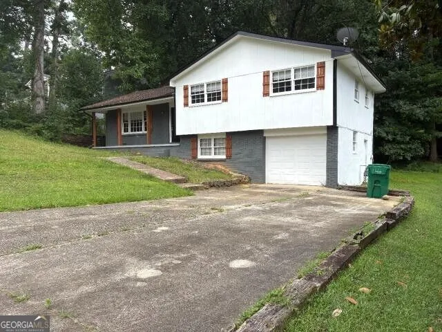 3707 Satellite BLVD Ellenwood, GA 30294