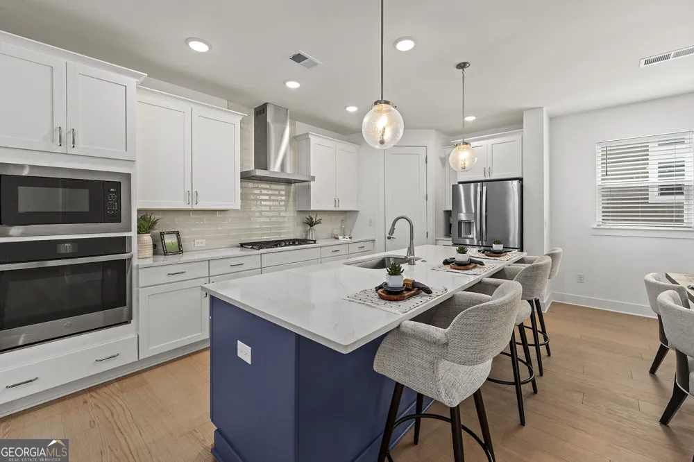 1045 Pine Bark LN Canton, GA 30114