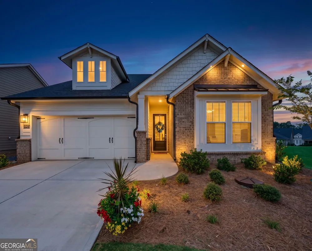 1045 Pine Bark LN Canton, GA 30114