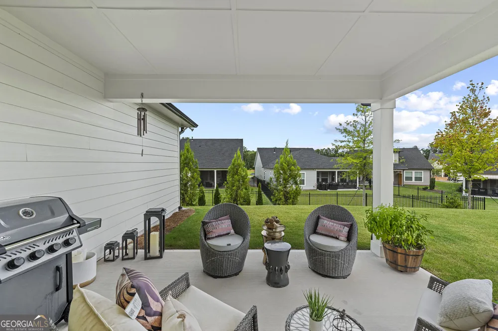 1045 Pine Bark LN Canton, GA 30114