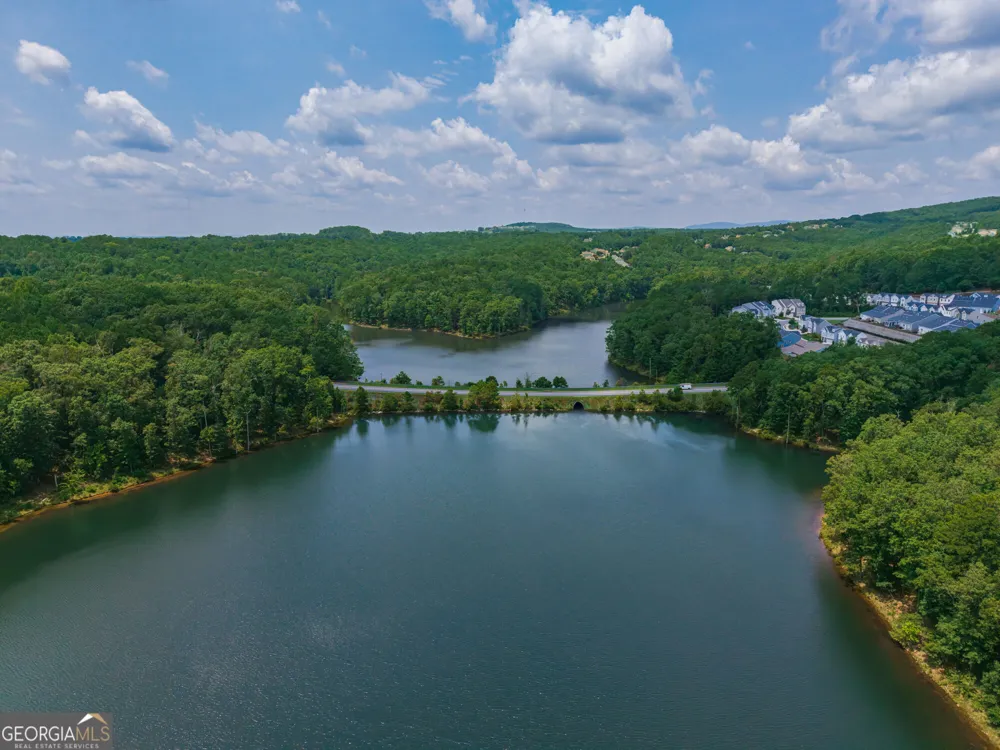 1045 Pine Bark LN Canton, GA 30114