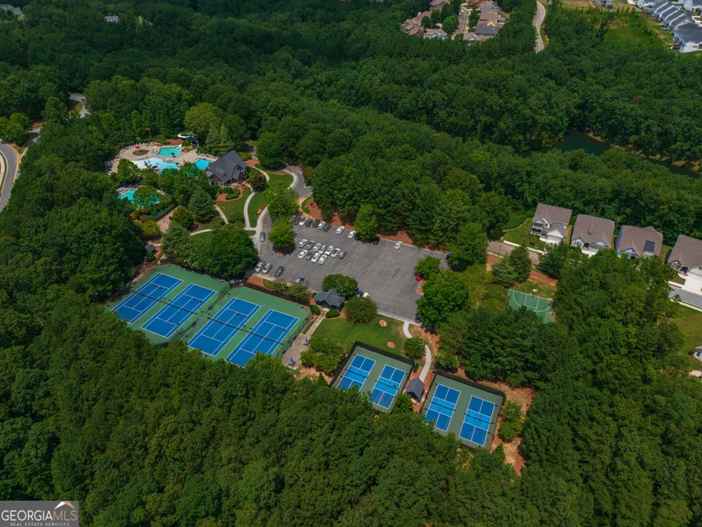 1045 Pine Bark LN Canton, GA 30114