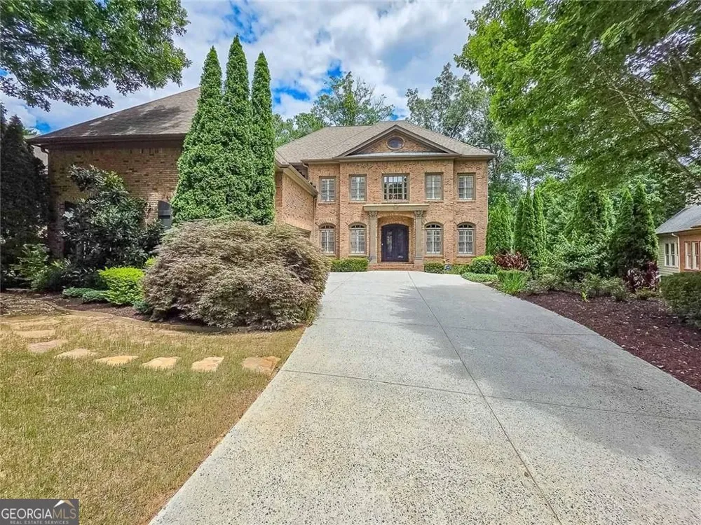 7725 NW Marsh CT NW Sandy Springs, GA 30328
