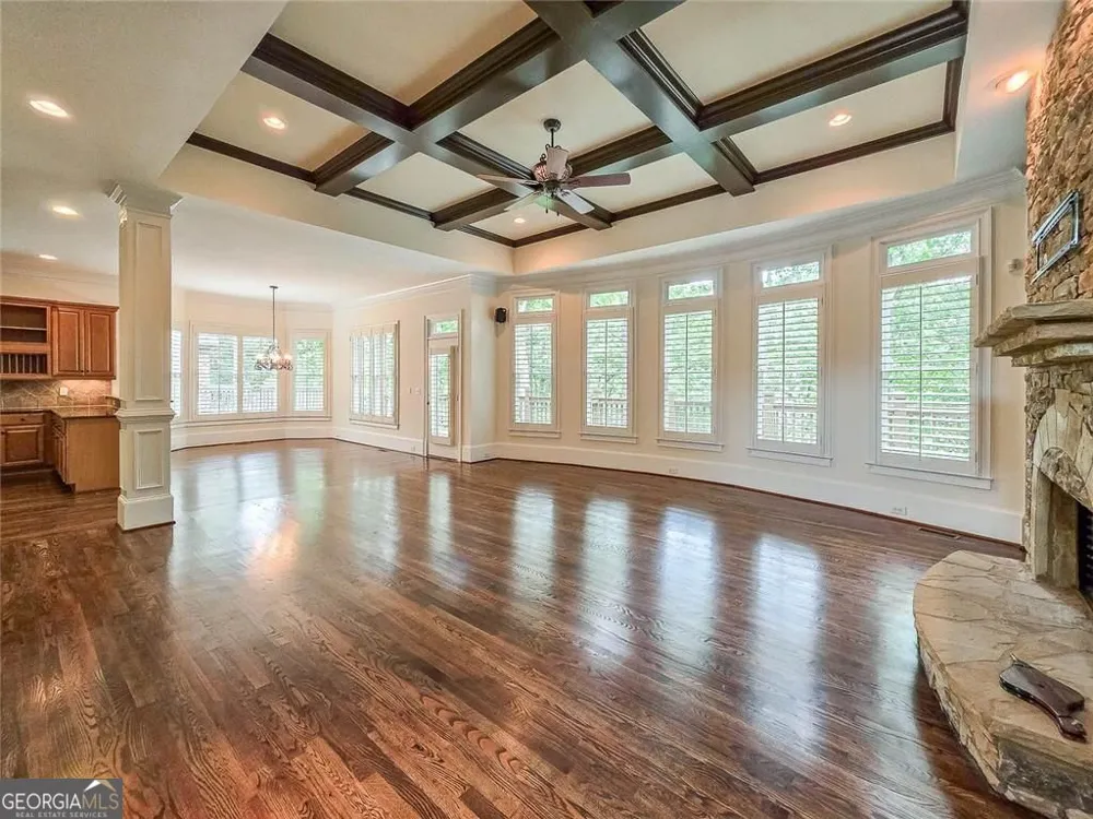 7725 NW Marsh CT NW Sandy Springs, GA 30328