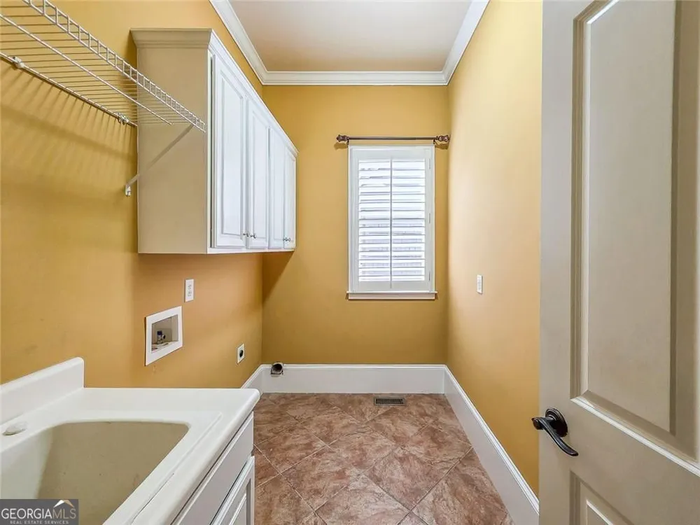 7725 NW Marsh CT NW Sandy Springs, GA 30328