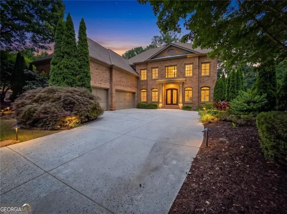 7725 NW Marsh CT NW Sandy Springs, GA 30328