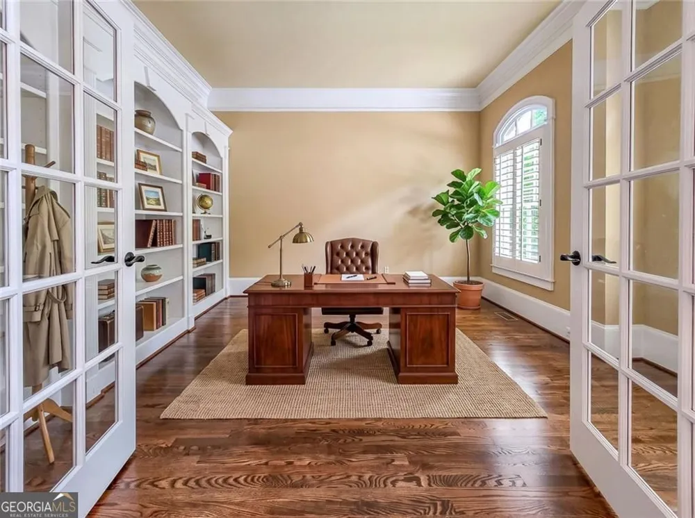 7725 NW Marsh CT NW Sandy Springs, GA 30328