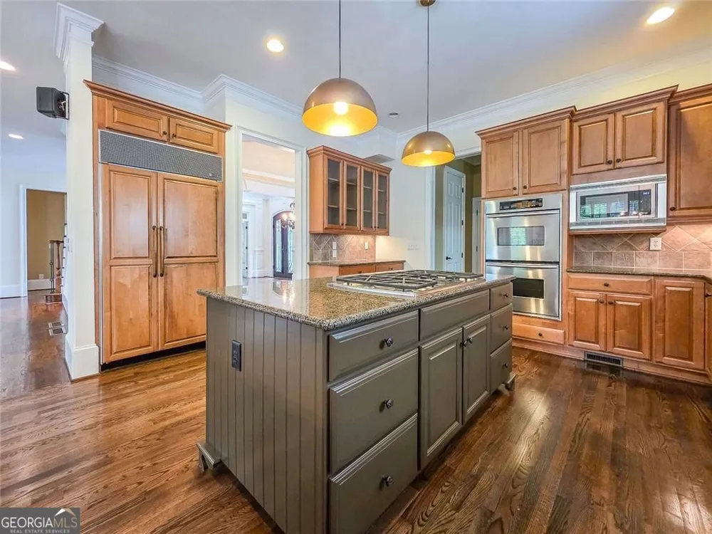 7725 NW Marsh CT NW Sandy Springs, GA 30328