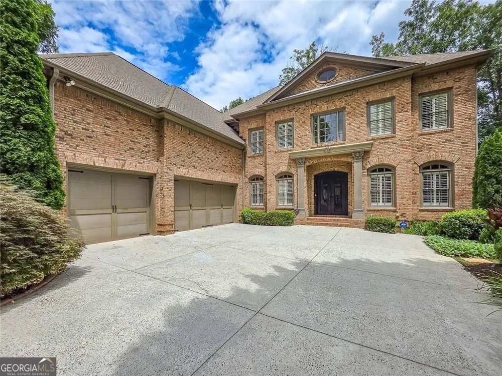 7725 NW Marsh CT NW Sandy Springs, GA 30328