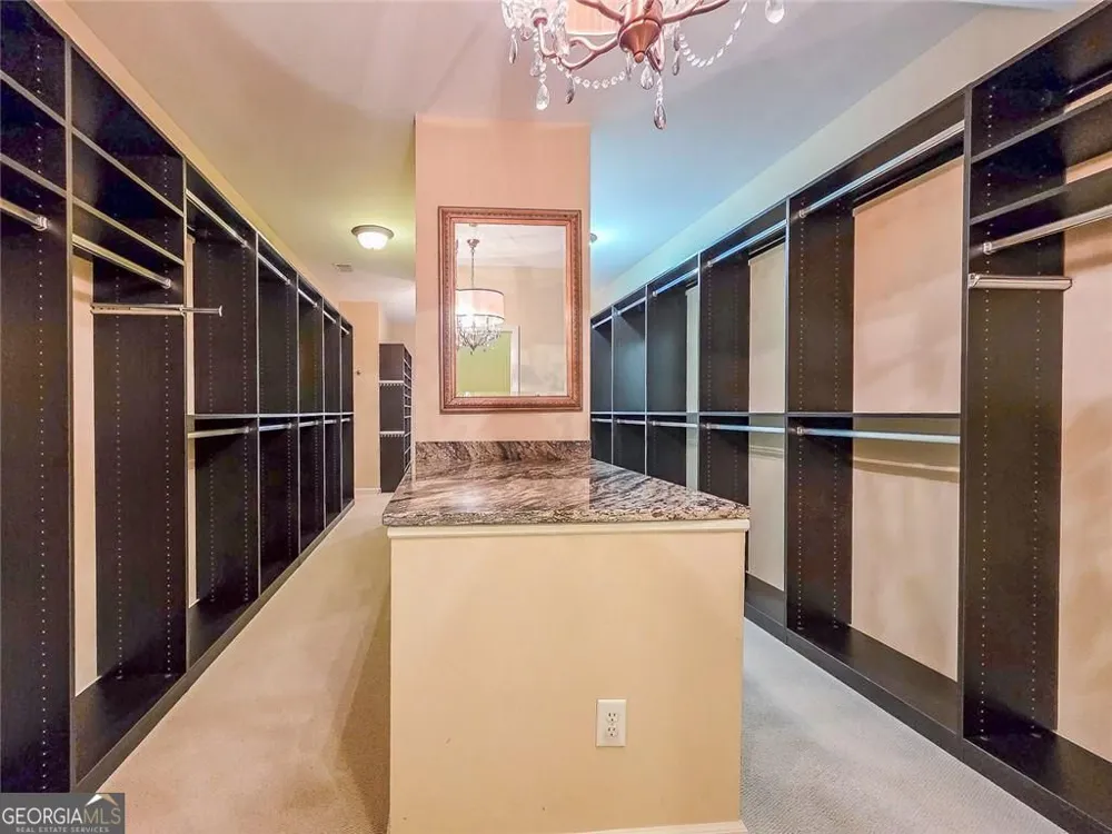 7725 NW Marsh CT NW Sandy Springs, GA 30328