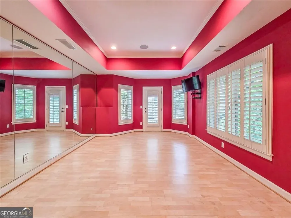 7725 NW Marsh CT NW Sandy Springs, GA 30328