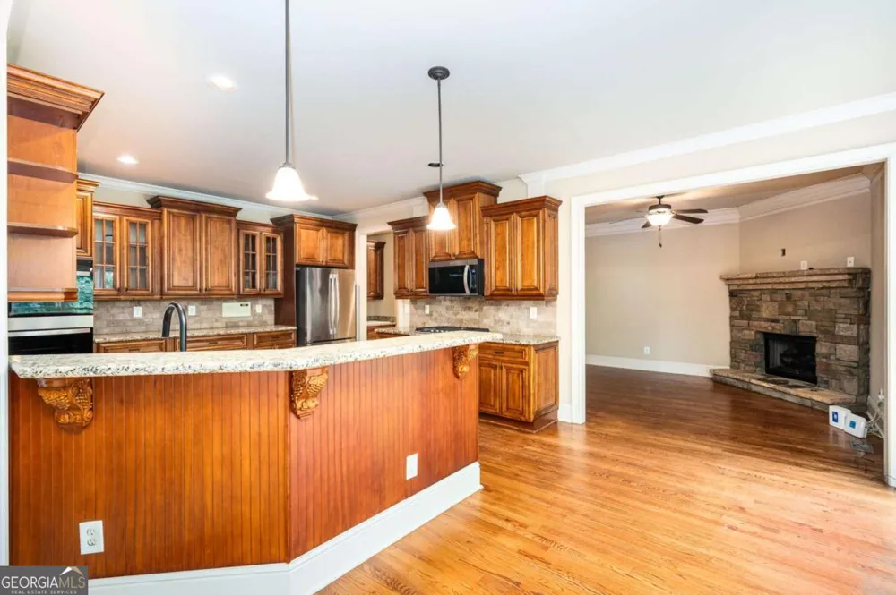 1526 Rocky River DR Lawrenceville, GA 30045