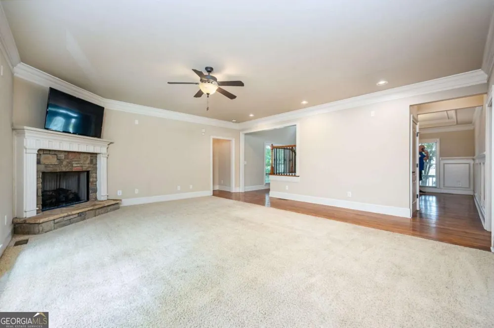 1526 Rocky River DR Lawrenceville, GA 30045