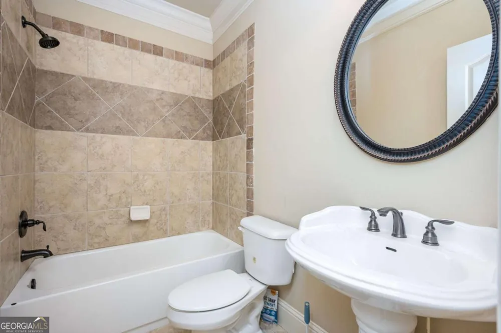 1526 Rocky River DR Lawrenceville, GA 30045