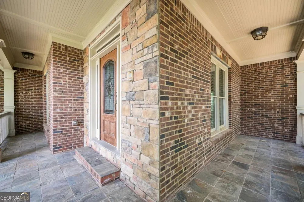 1526 Rocky River DR Lawrenceville, GA 30045