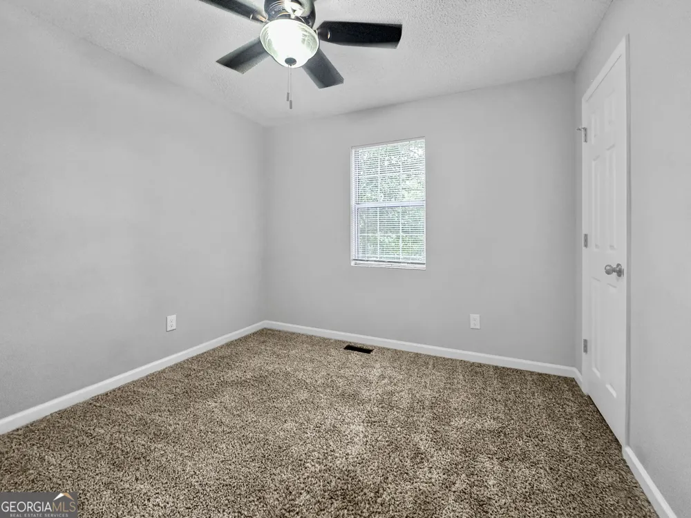 555 Browning CIR Acworth, GA 30101