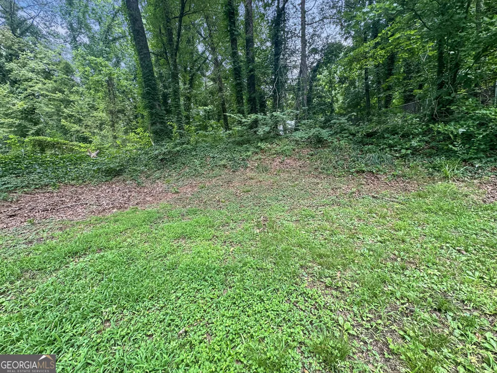 555 Browning CIR Acworth, GA 30101