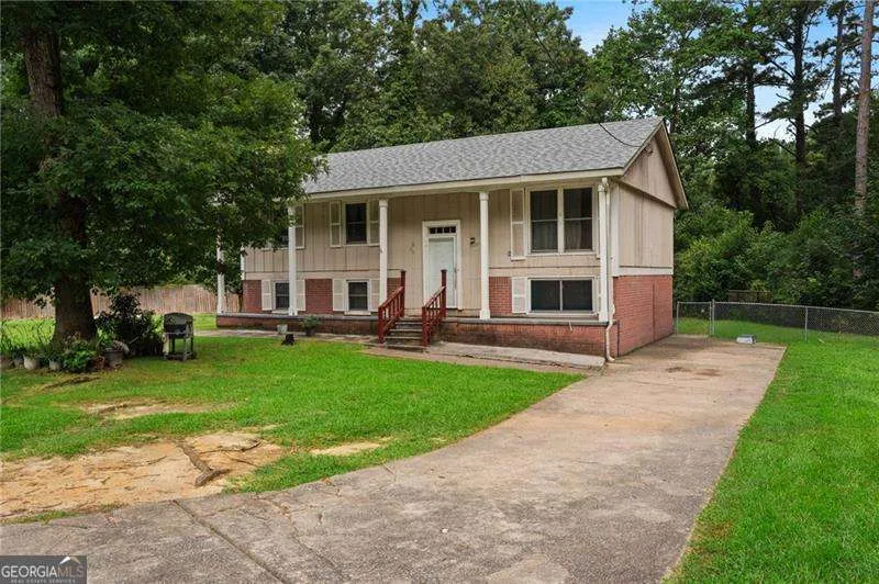1140 Pineglen DR Riverdale, GA 30296