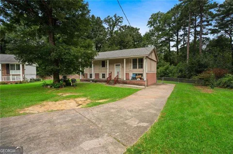 1140 Pineglen DR