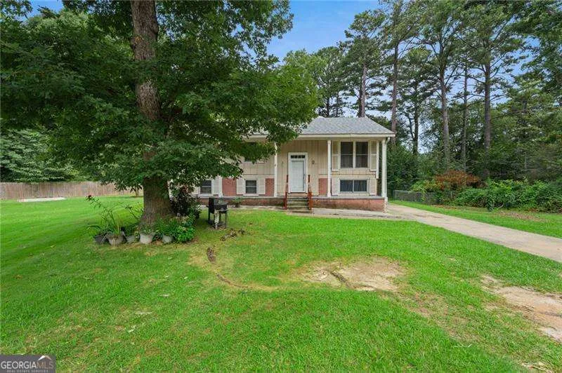 1140 Pineglen DR Riverdale, GA 30296
