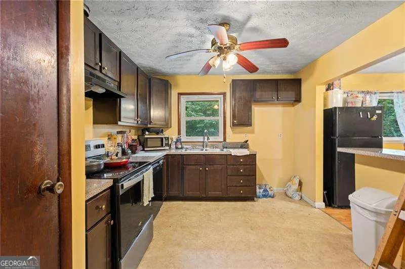 1140 Pineglen DR Riverdale, GA 30296