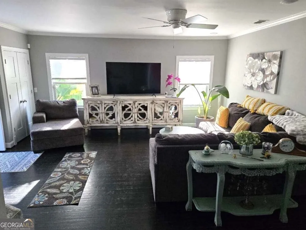 511 W Smith ST Claxton, GA 30417
