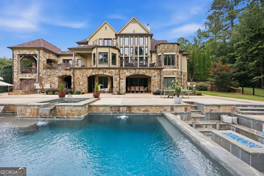 110 Fairway RUN Forsyth, GA 31029