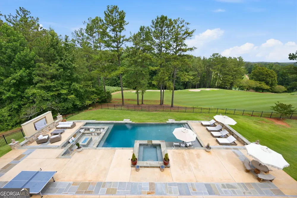 110 Fairway RUN Forsyth, GA 31029