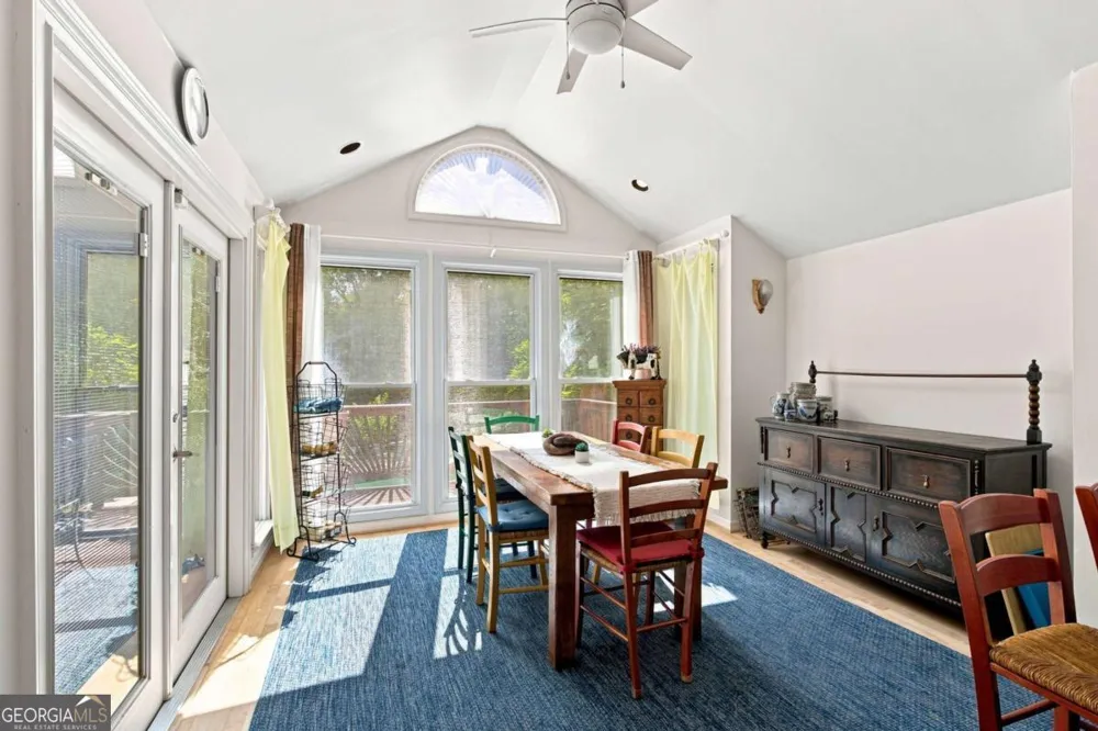 4361 Bishop Lake RD Marietta, GA 30062