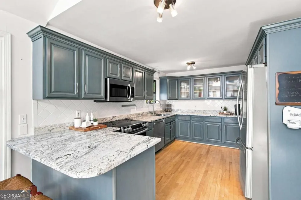4361 Bishop Lake RD Marietta, GA 30062