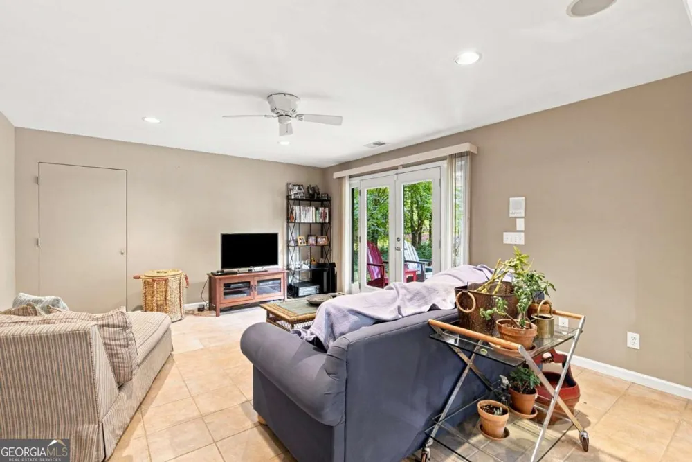 4361 Bishop Lake RD Marietta, GA 30062