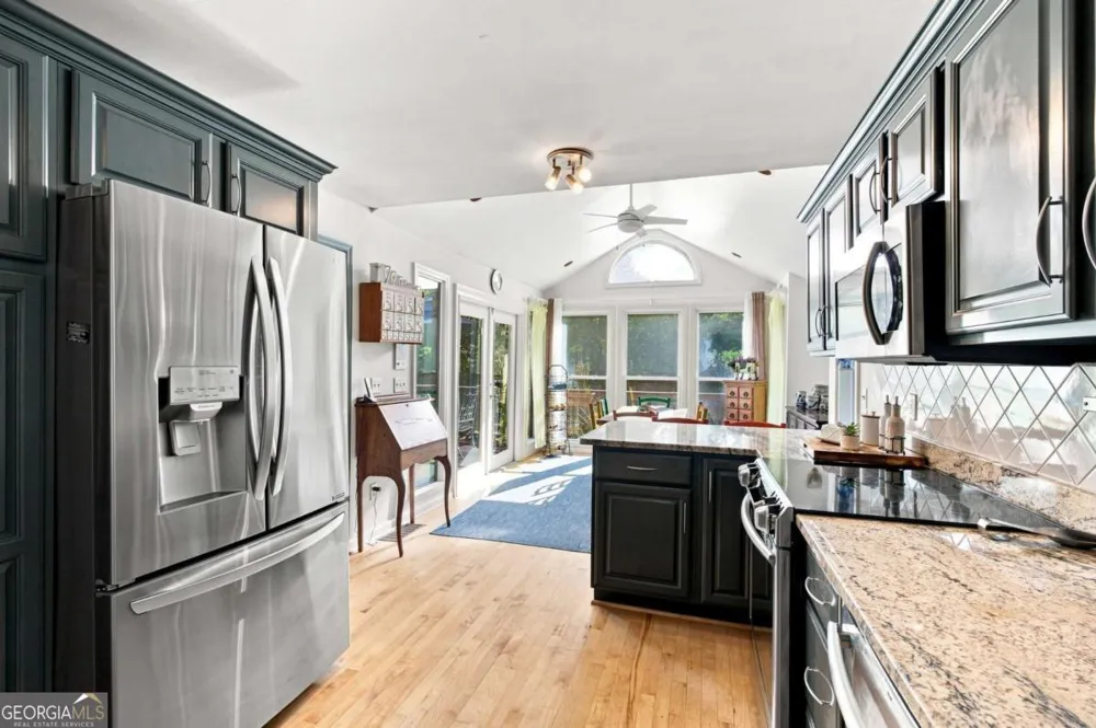 4361 Bishop Lake RD Marietta, GA 30062