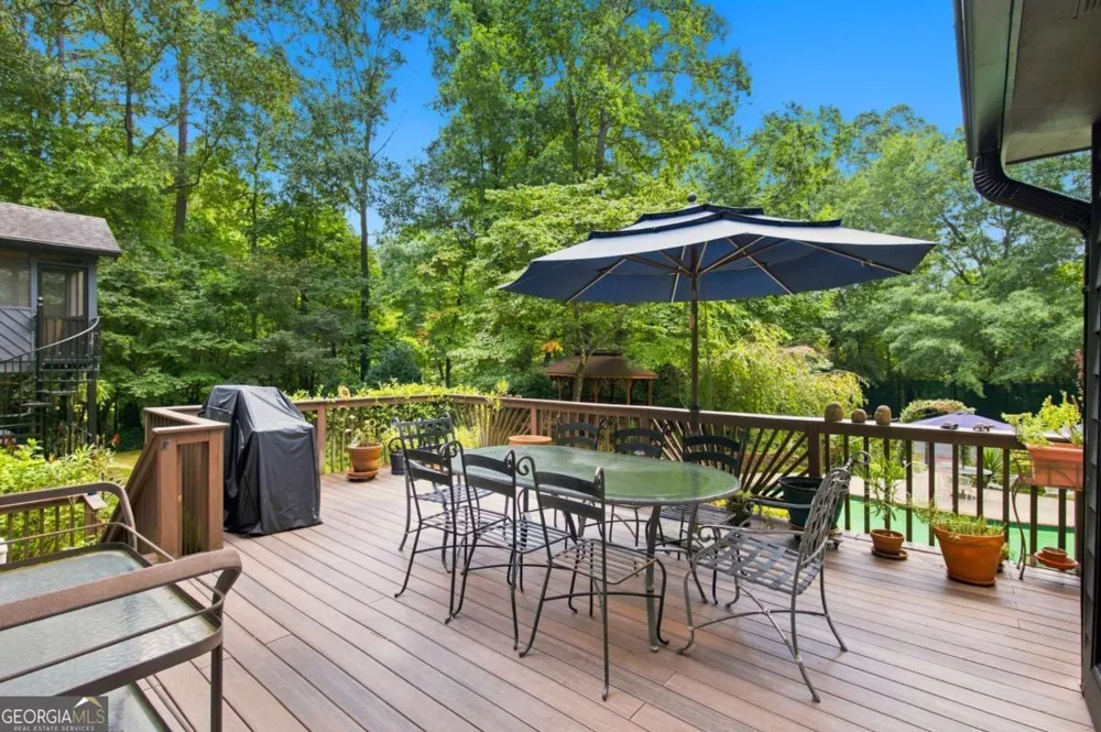 4361 Bishop Lake RD Marietta, GA 30062