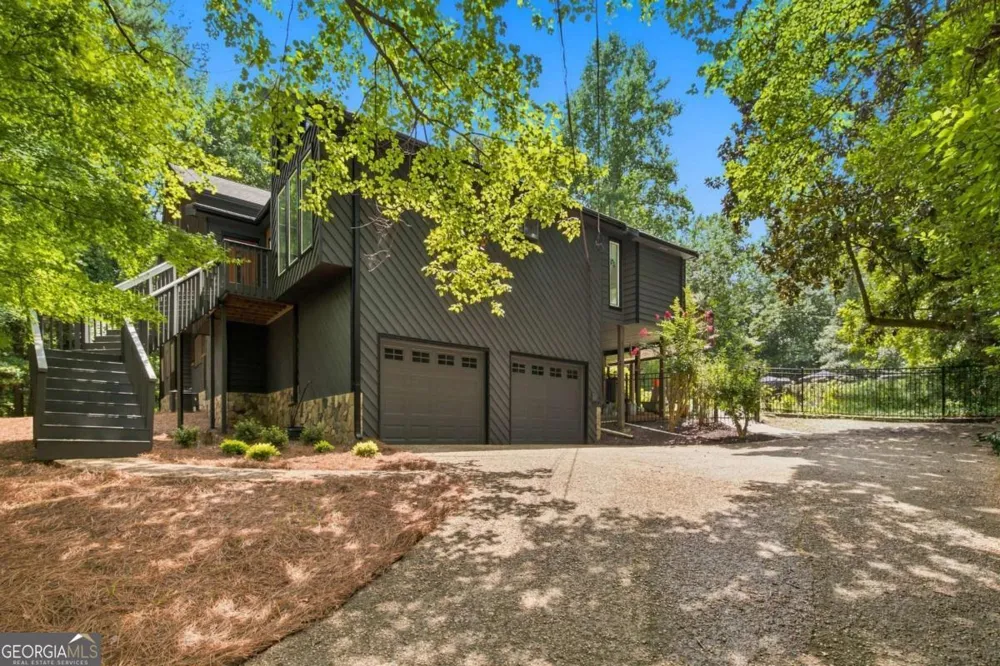 4361 Bishop Lake RD Marietta, GA 30062
