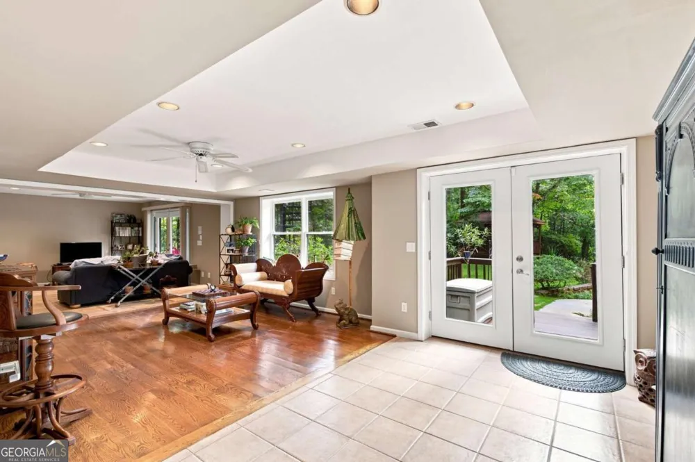 4361 Bishop Lake RD Marietta, GA 30062