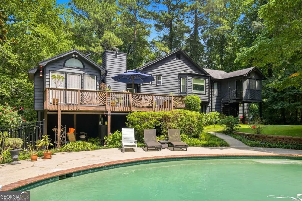4361 Bishop Lake RD Marietta, GA 30062