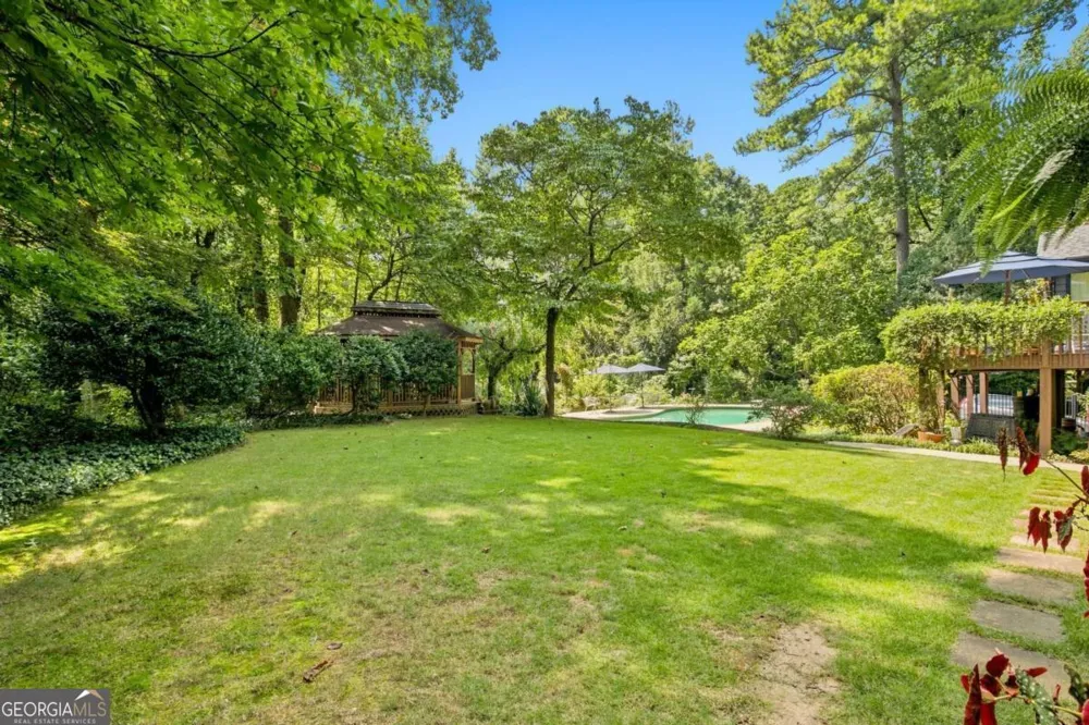 4361 Bishop Lake RD Marietta, GA 30062