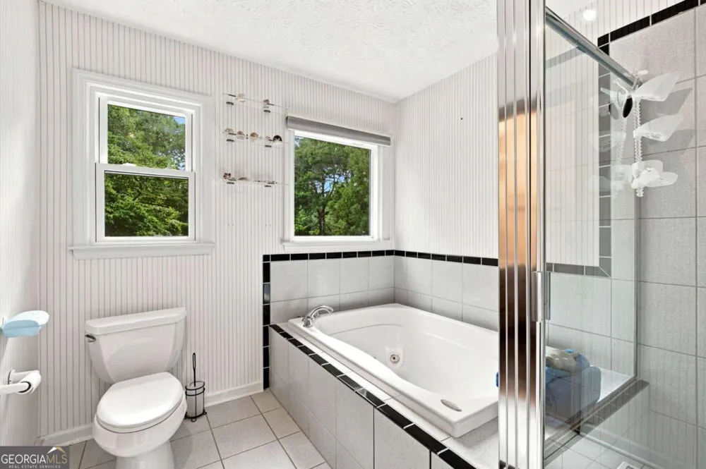 4361 Bishop Lake RD Marietta, GA 30062